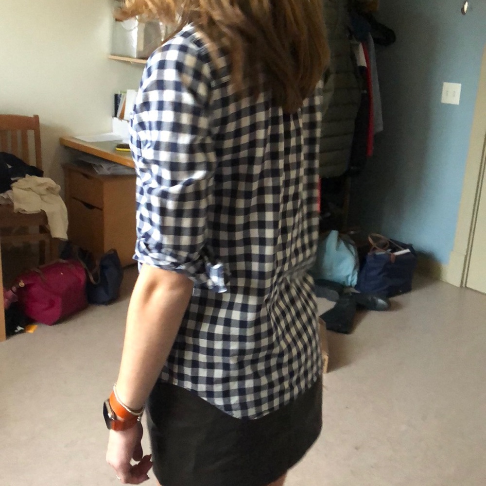 button down - Picture 2 of 3